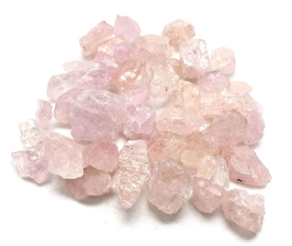 Pietre neslefuite de morganit